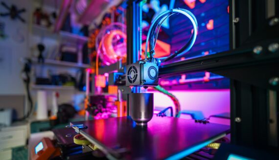 Industry 4.0 – digital transformation of industrial manufacturing with IoT and big data analytics