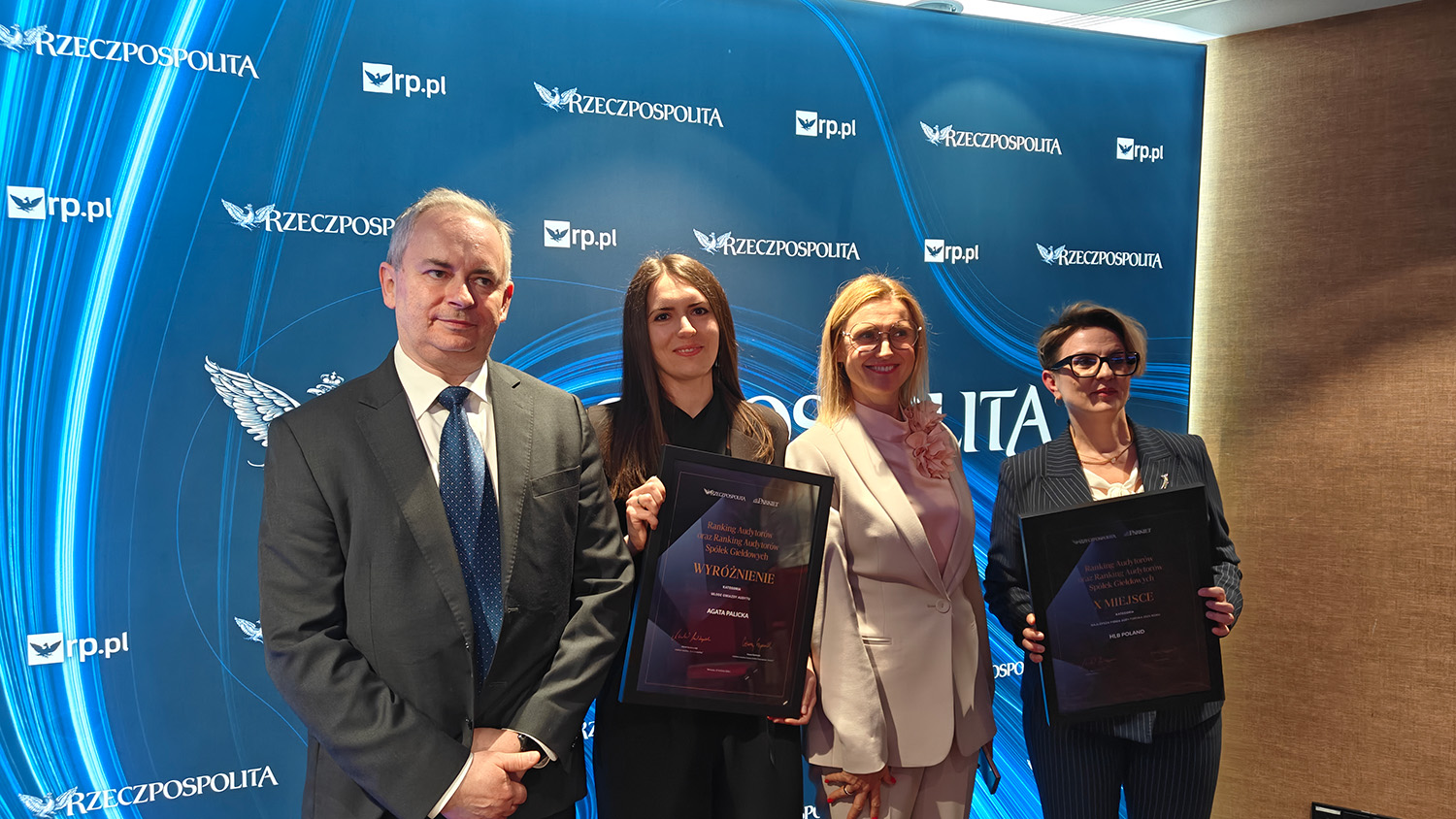 HLB Poland Team bei der Gala des Rankings der Wirtschaftsprüfer und des Rankings der Wirtschaftsprüfer börsennotierter Unternehmen der Rzeczpospolita